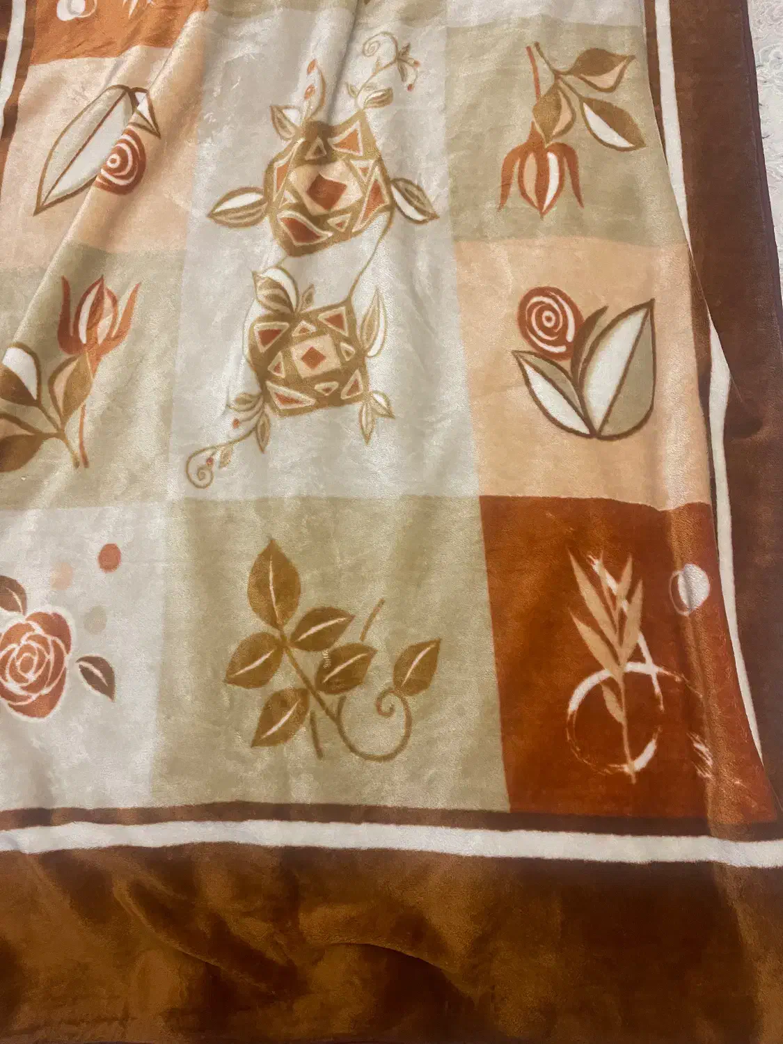 پتوی گلبافت در حد نو|رختخواب، بالش، پتو|تهران, سردارجنگل|دیوار