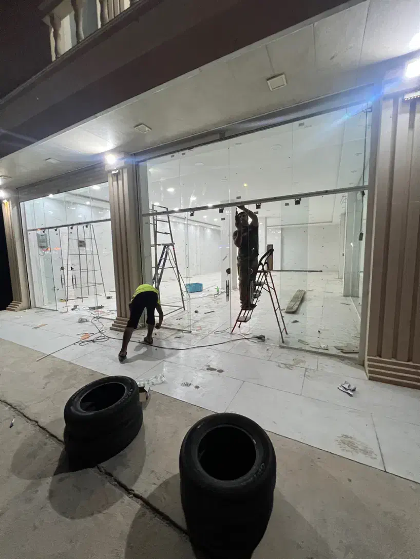 شیشه سکوریت کرکره برقی|خدمات پیشه و مهارت|بوشهر, |دیوار