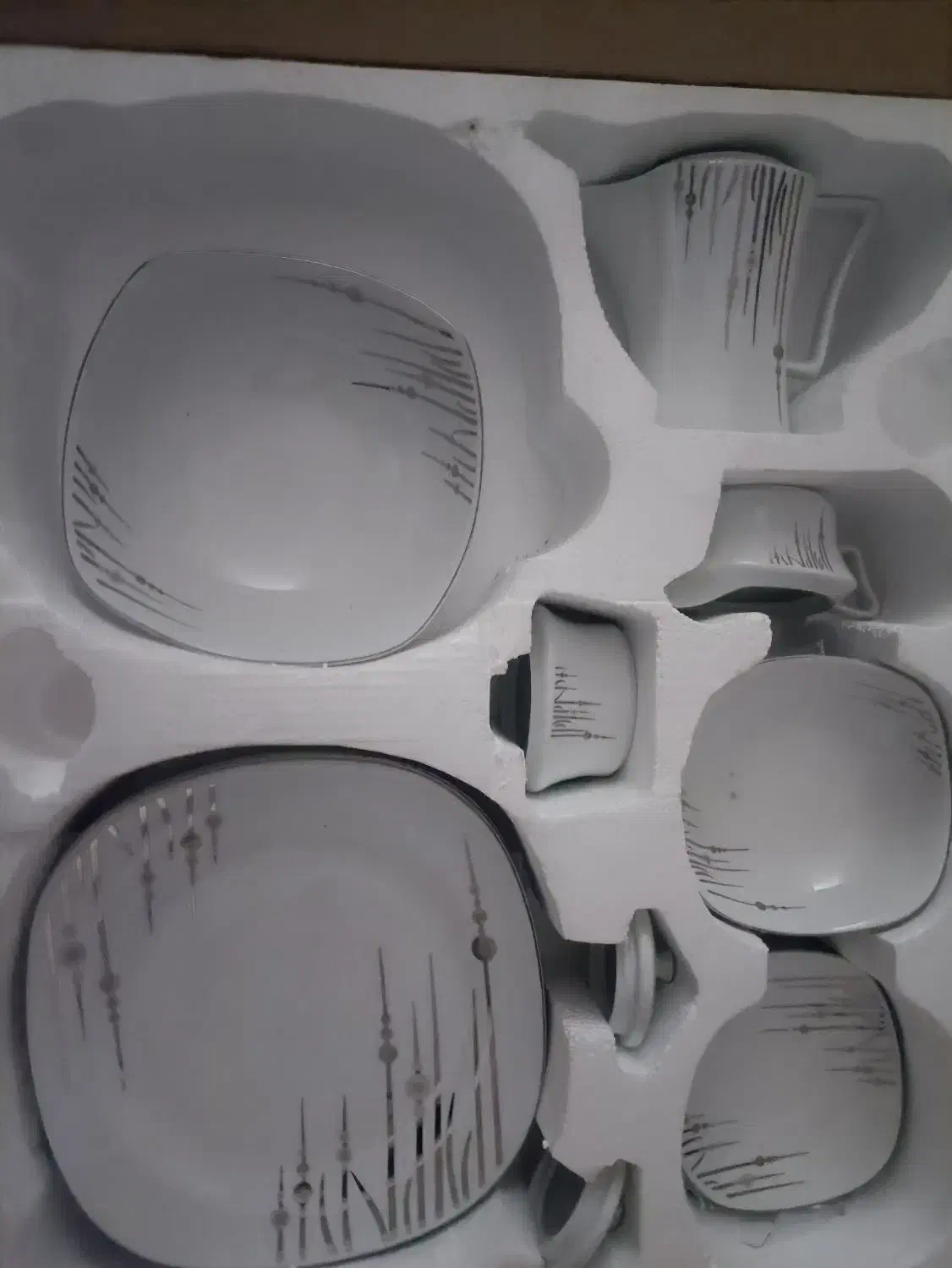 سرویس چینی|ظروف سرو و پذیرایی|نیشابور, دارایی|دیوار