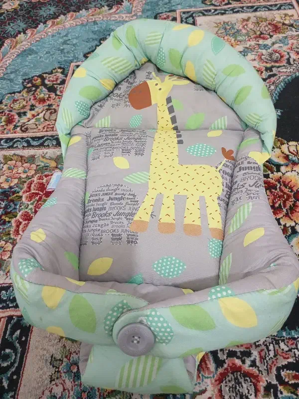 آغوشی نوزاد در حدنو|کالسکه و لوازم جانبی|اسلام‌‌آباد غرب, |دیوار