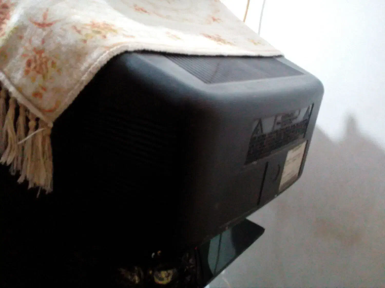 تلوزیون گلداستار|تلویزیون و پروژکتور|رشت, جانبازان|دیوار