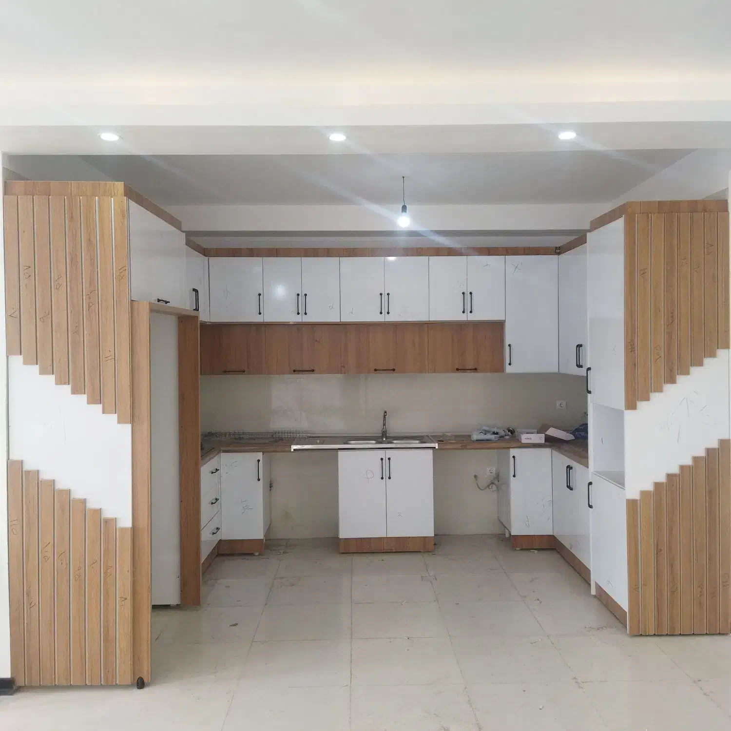 120متر/بیت رهبری/طبقه چهارم/نوساز/خوش نقشه|فروش آپارتمان|اشتهارد, |دیوار