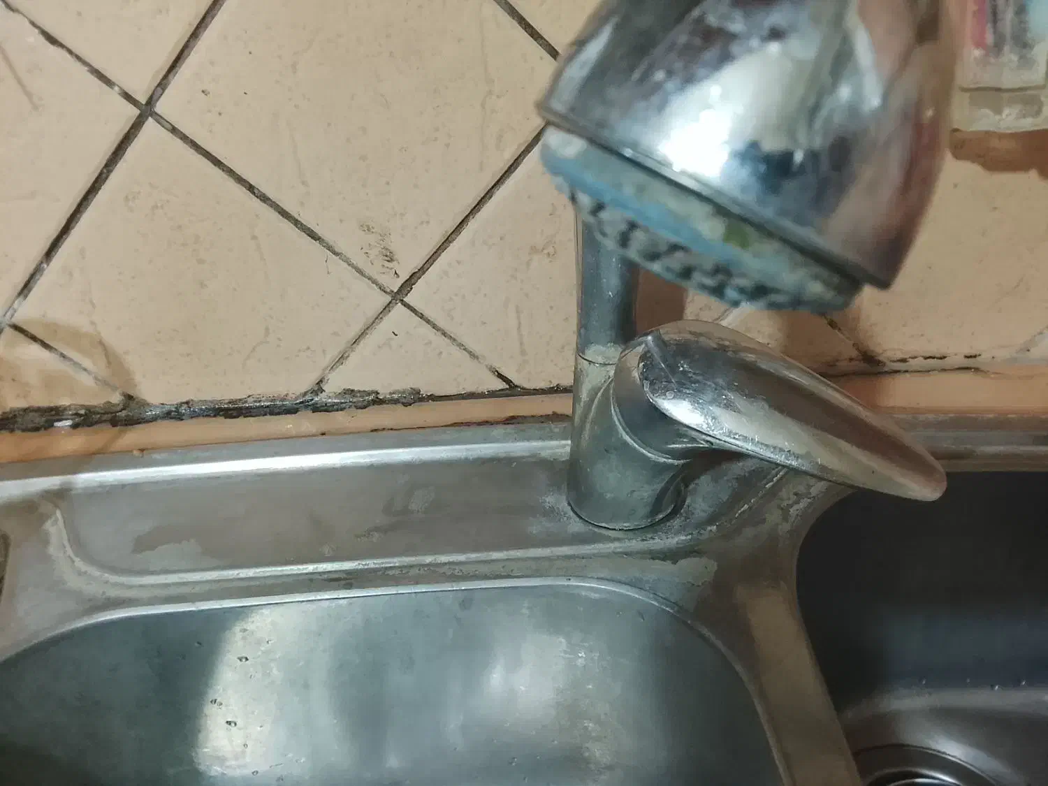 سرویسکار آبگرمکن دیواری و شیرآلات|خدمات پیشه و مهارت|تهران, مشیریه|دیوار