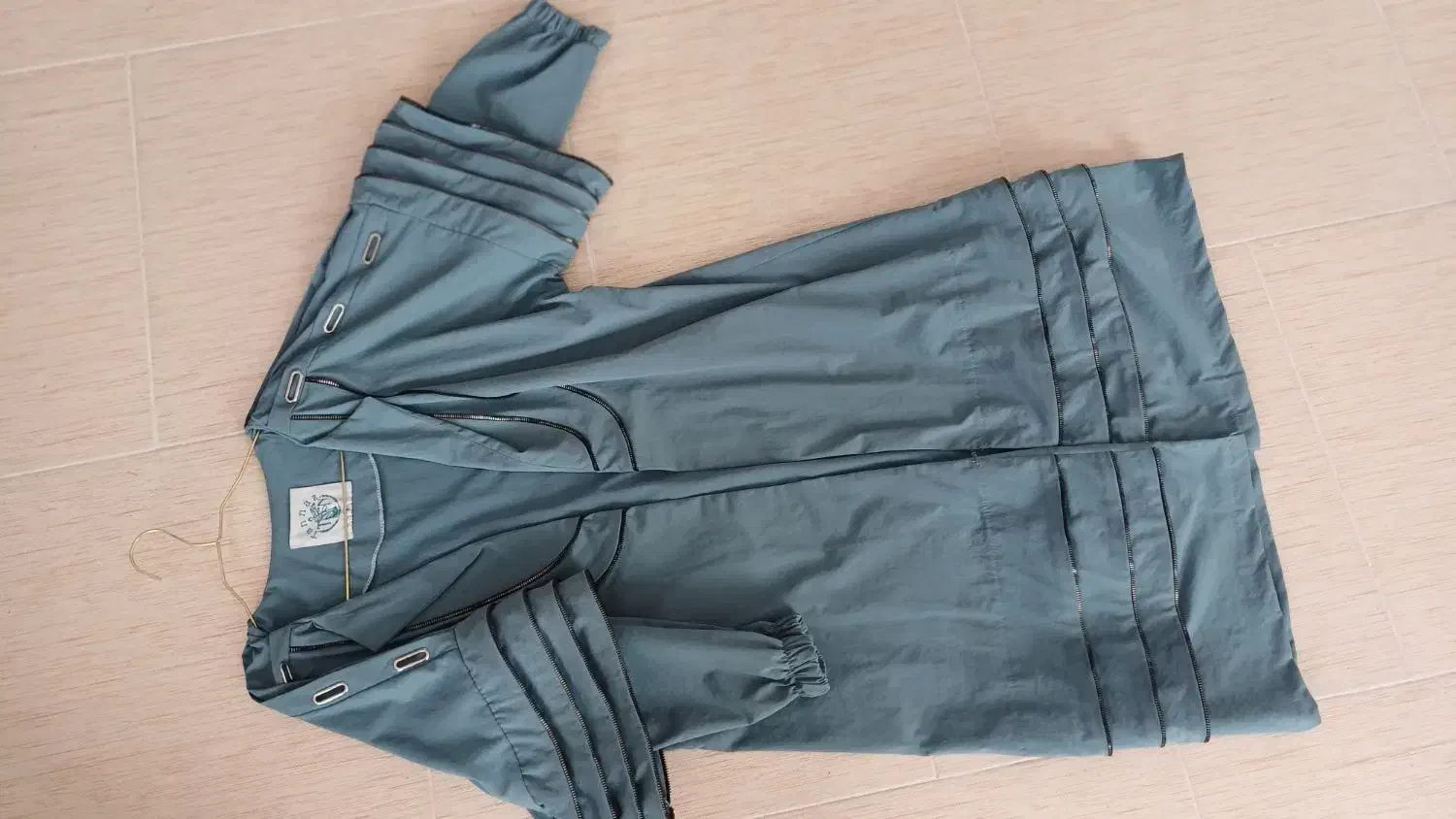 10 عدد مانتو دونه ای ۱۰۰ تومان|لباس|زنجان, |دیوار