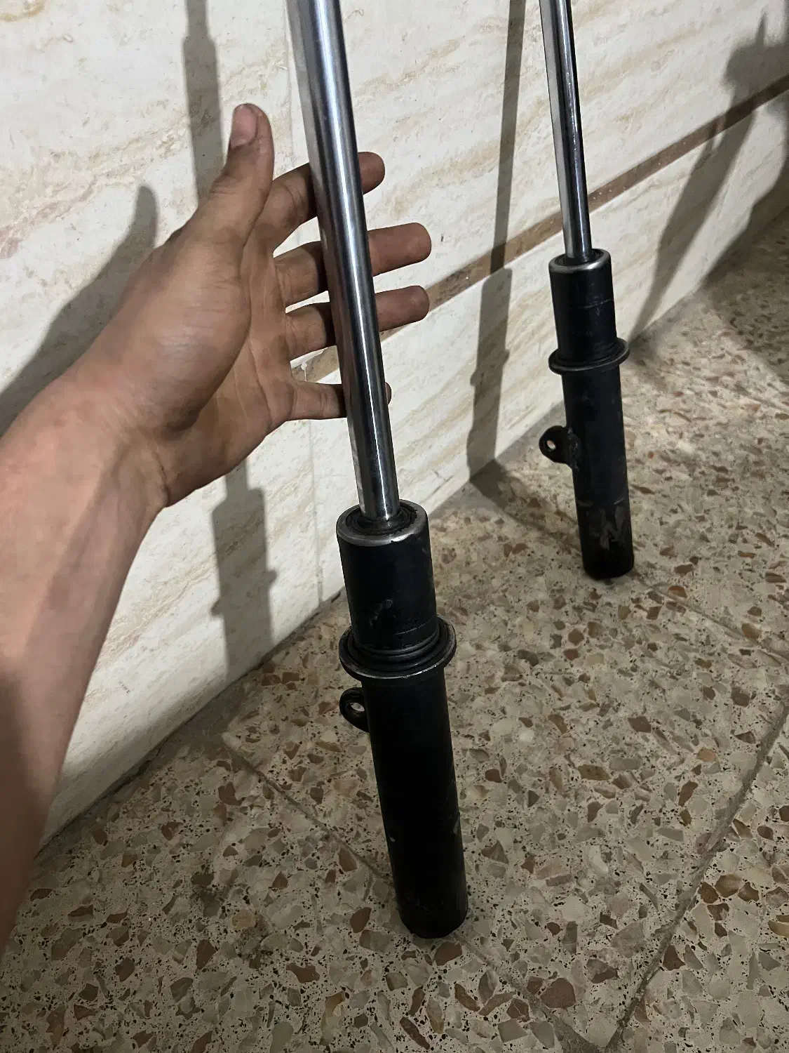 کمک فنر پنوماتیک|قطعات یدکی و لوازم جانبی|پاکدشت, پاکدشت (مامازند)|دیوار