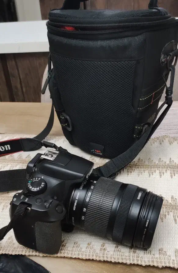 دوربین کانن 1300D با لنز 18-135 کاملا سالم|دوربین عکاسی و فیلمبرداری|رشت, رودبارتان|دیوار