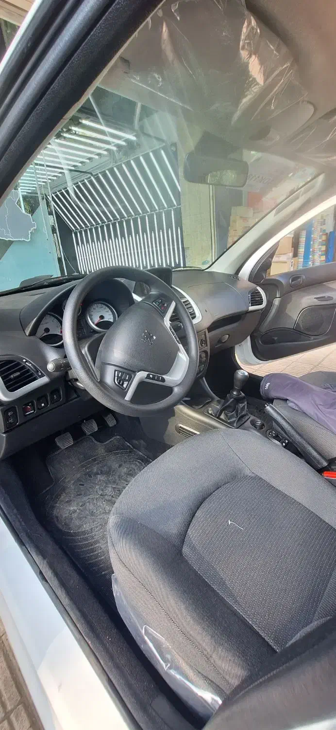 ۲۰۷ دستی سقف فلزی|خودرو سواری و وانت|گرمدره, |دیوار