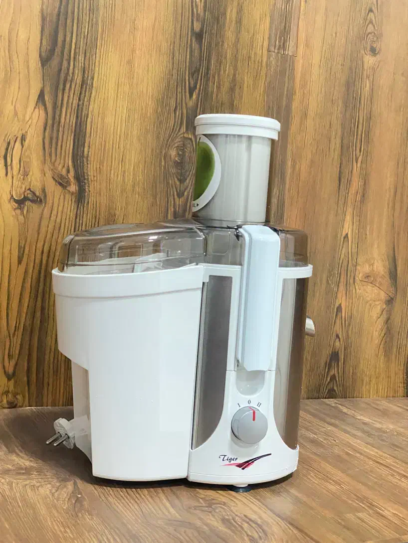 آبمیوه گیری تایگر پارس خزر با دو سال ضمانت شرکتی|آبمیوه‌گیر و آب‌مرکبات‌گیر|قم, زنبیل آباد|دیوار