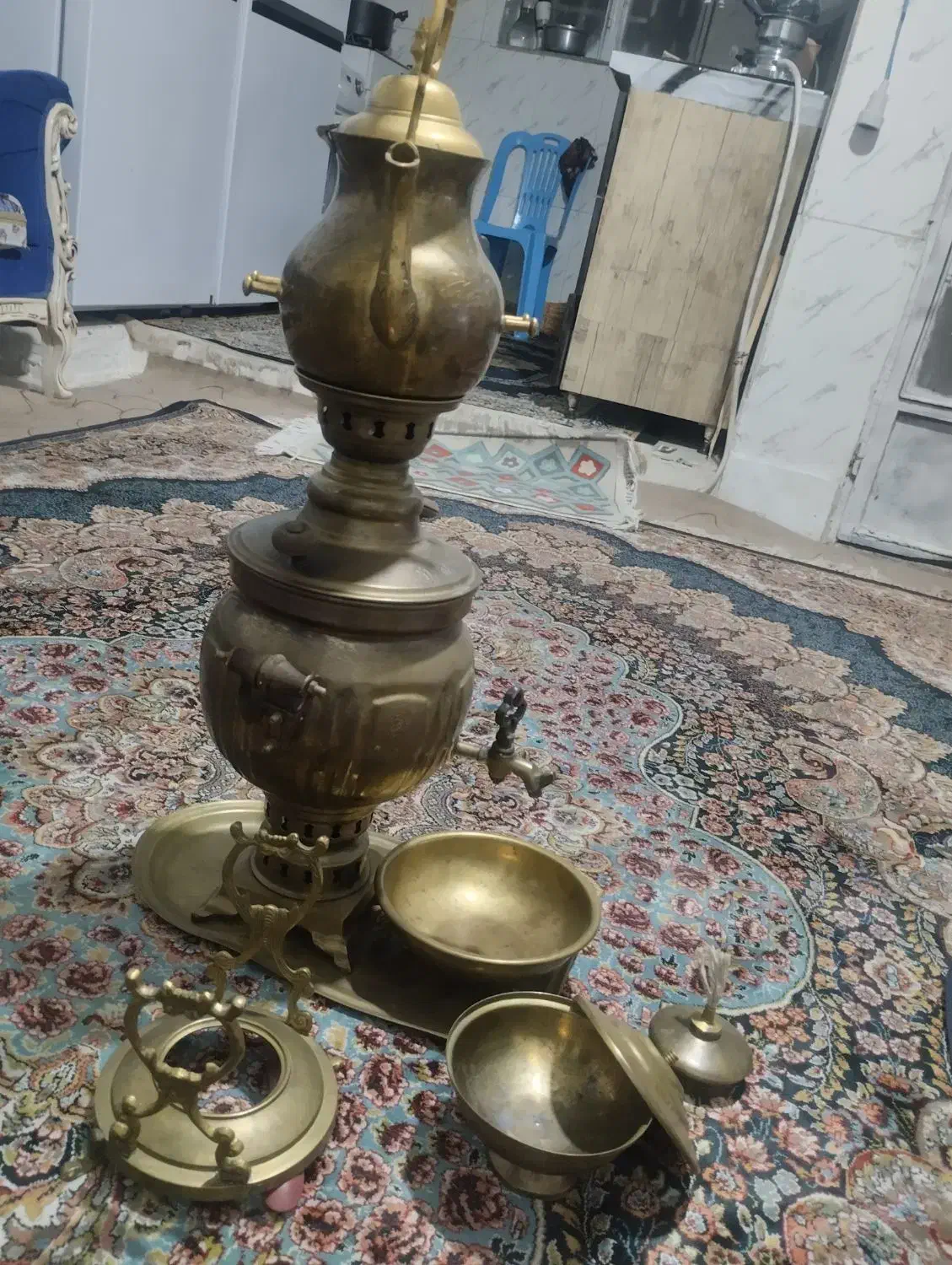 سماور زغالی قدیمی|کلکسیون اشیاء عتیقه|قدس, شهر‌قدس|دیوار