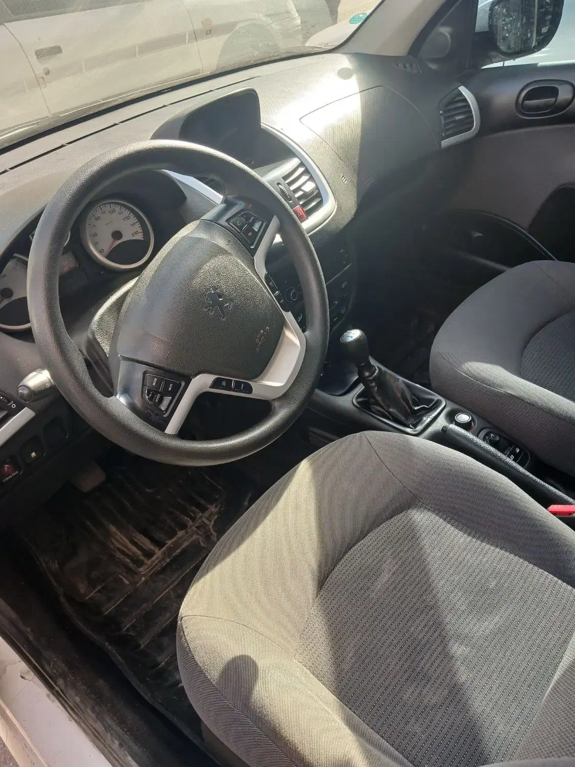 ۲۰۷سفید|خودرو سواری و وانت|اردبیل, |دیوار