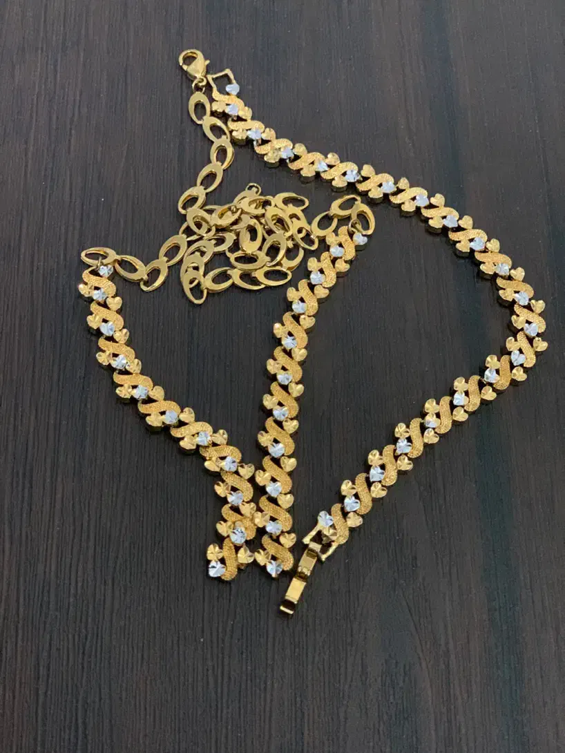 گردنبند|بدلیجات|ابهر, |دیوار