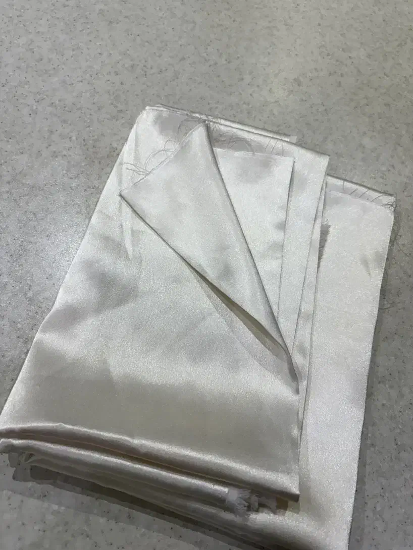 پارچه ساتن کش|لباس|رشت, انصاری|دیوار