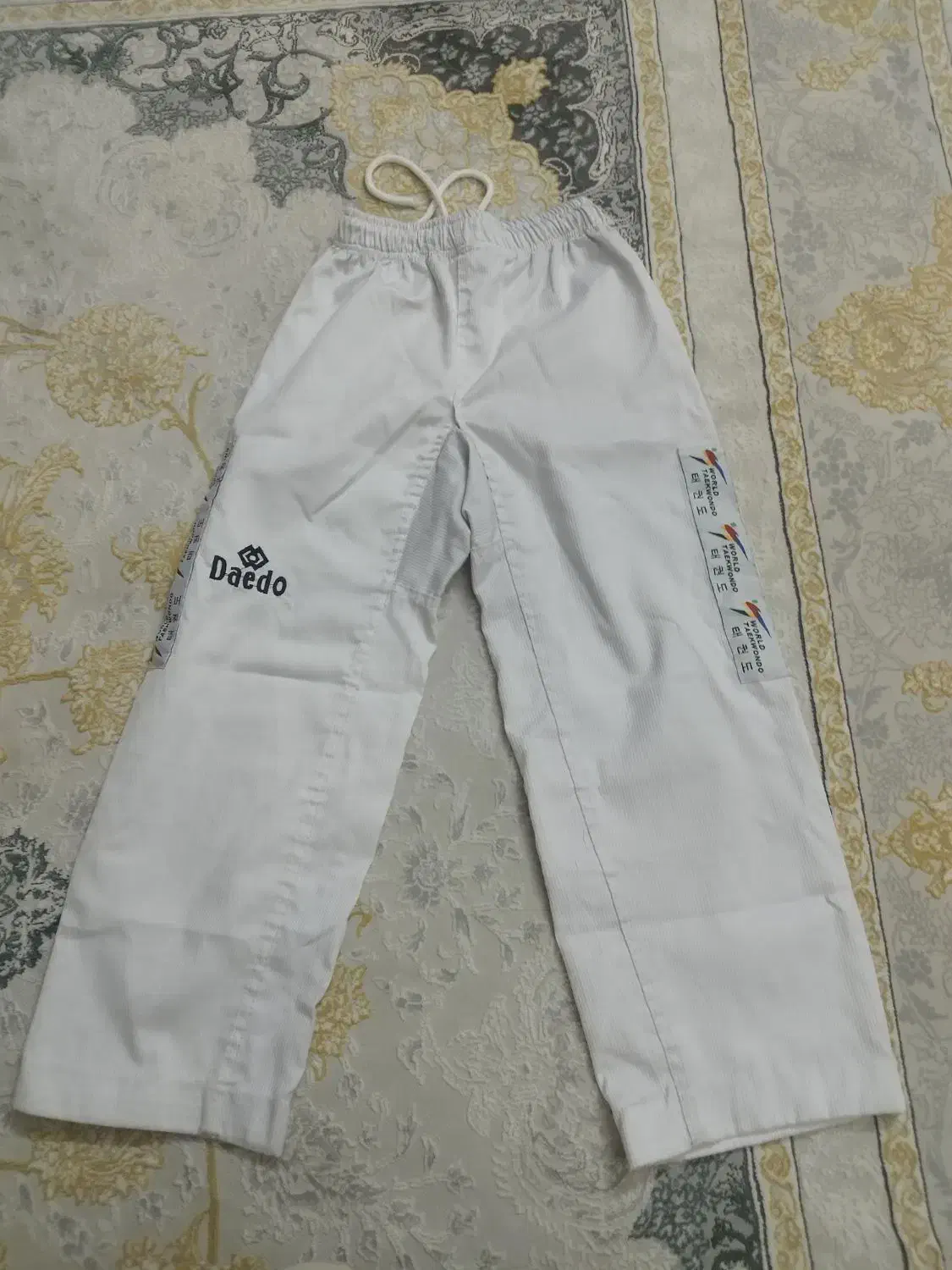 لباس تکواندو کاملا سالم|لباس|شیراز, زرهی|دیوار