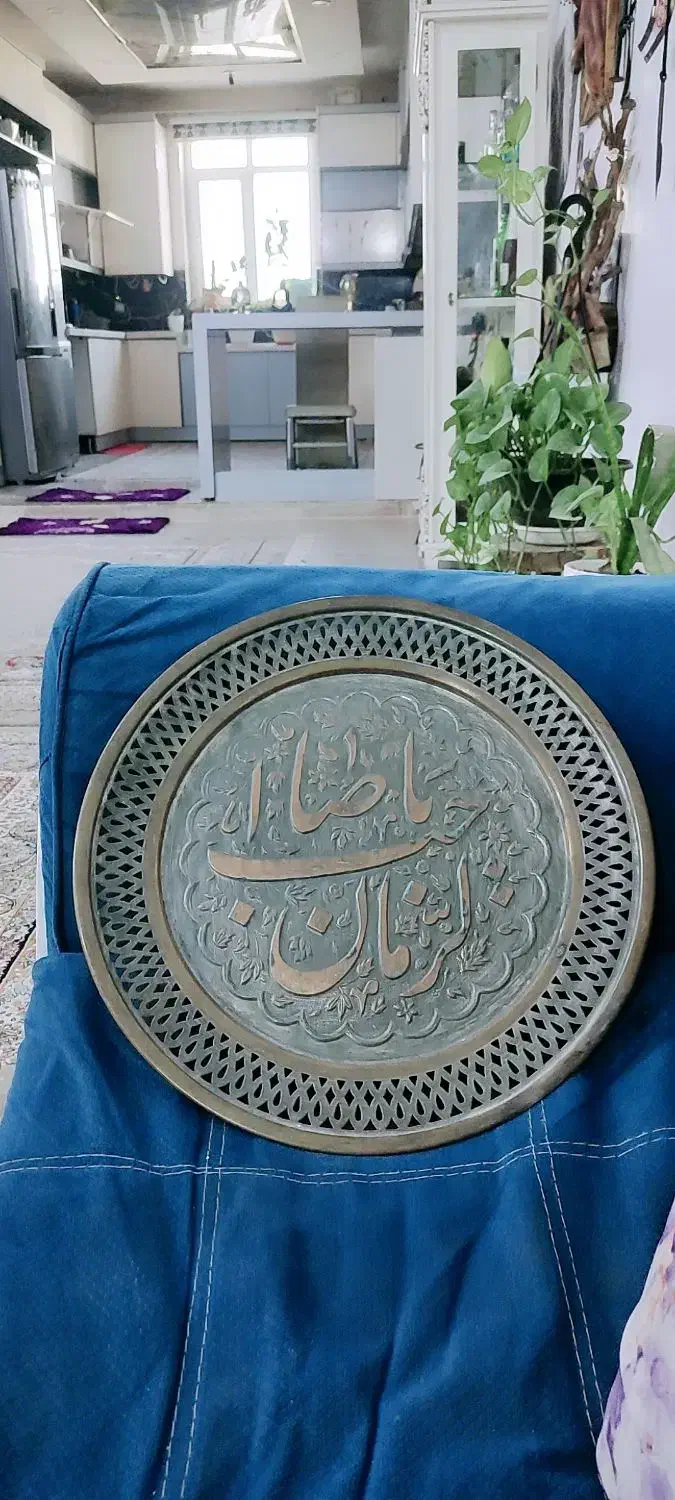 تابلو100ساله قدیمی مسی نیم متر|کلکسیون اشیاء عتیقه|زابل, |دیوار