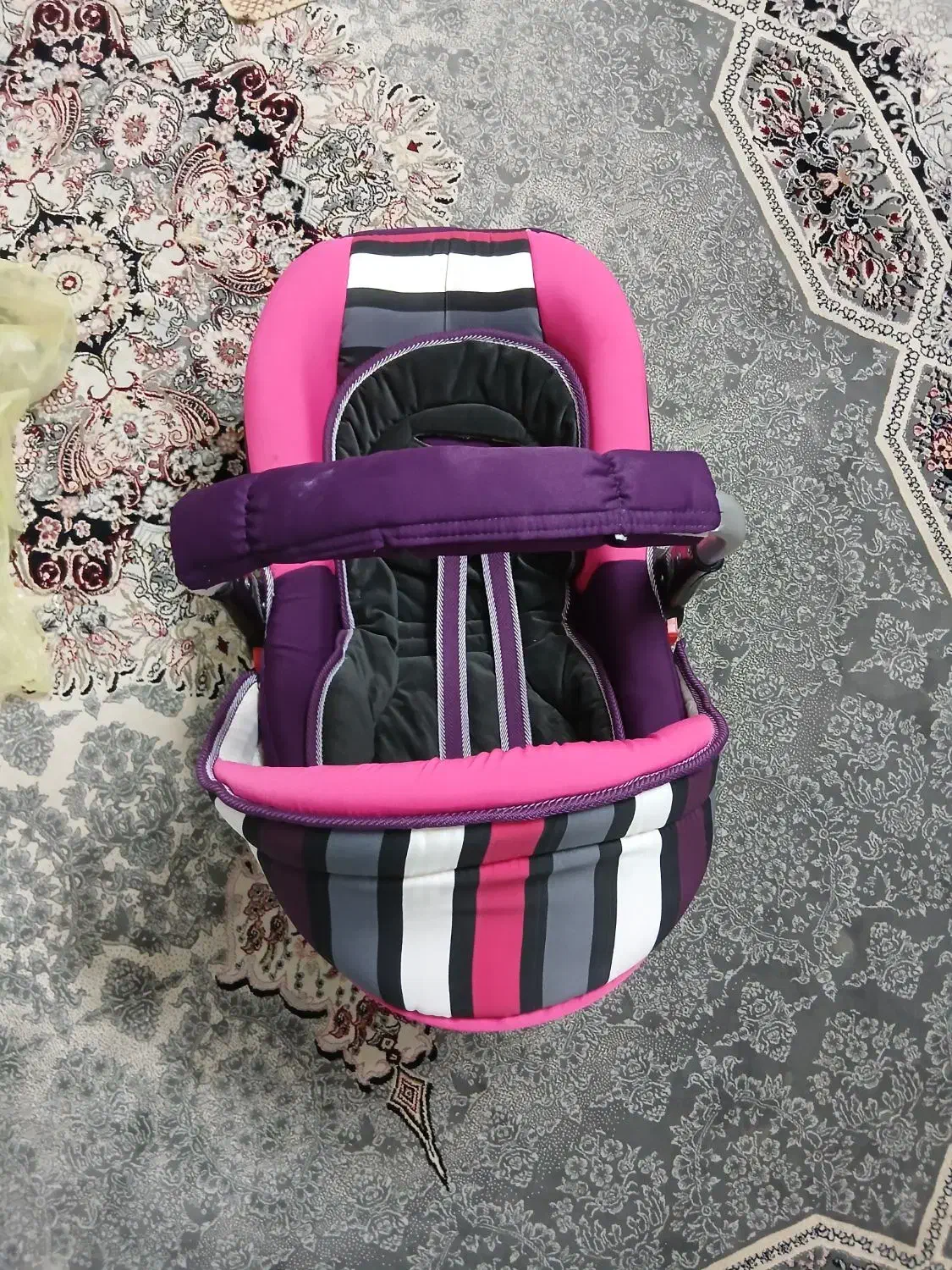 کریر وکالسکه|کالسکه و لوازم جانبی|قم, آزادگان|دیوار