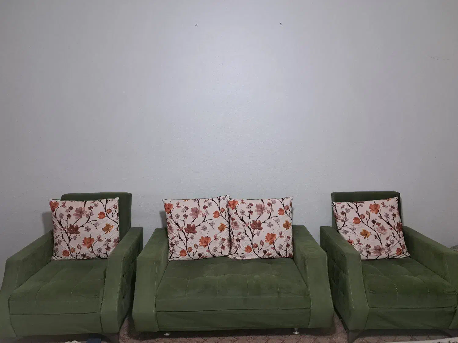 مبل وتخت|مبلمان خانگی و میز عسلی|تهران, اقدسیه|دیوار