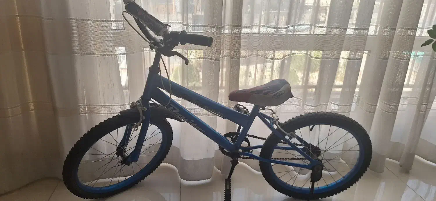 دوچرخه ۱۶ تمیز و کم کارکرد|دوچرخه، اسکیت، اسکوتر|شیراز, فرهنگ شهر|دیوار