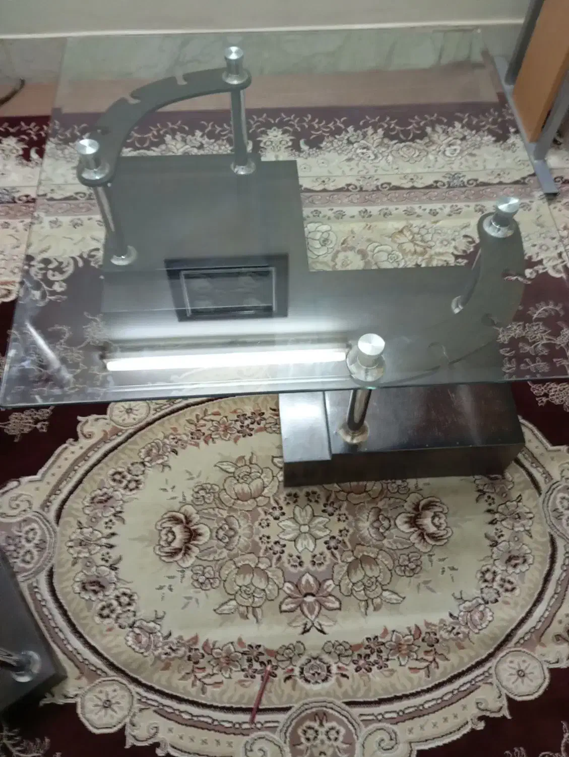 میز عسلی خیلی قشنگ|مبلمان خانگی و میز عسلی|اصفهان, هفتون|دیوار