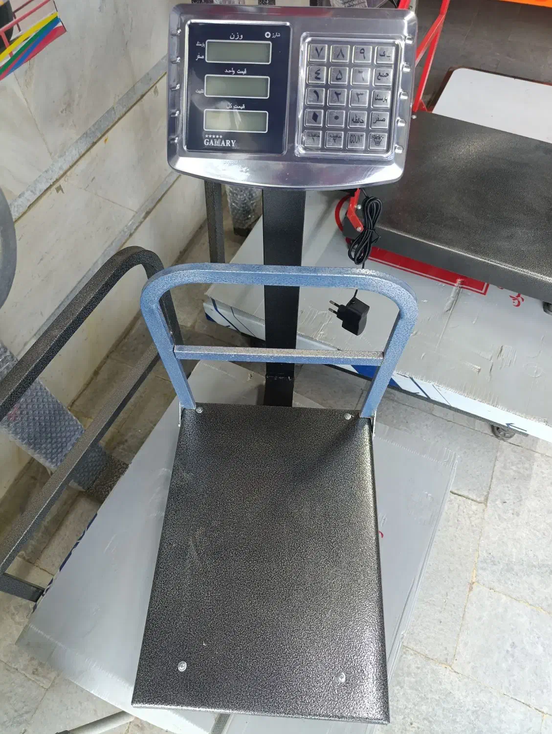ترازو، باسکول، دیجیتالی فروشگاهی سقفی گرمی و تناژی|فروشگاه و مغازه|قزوین, |دیوار