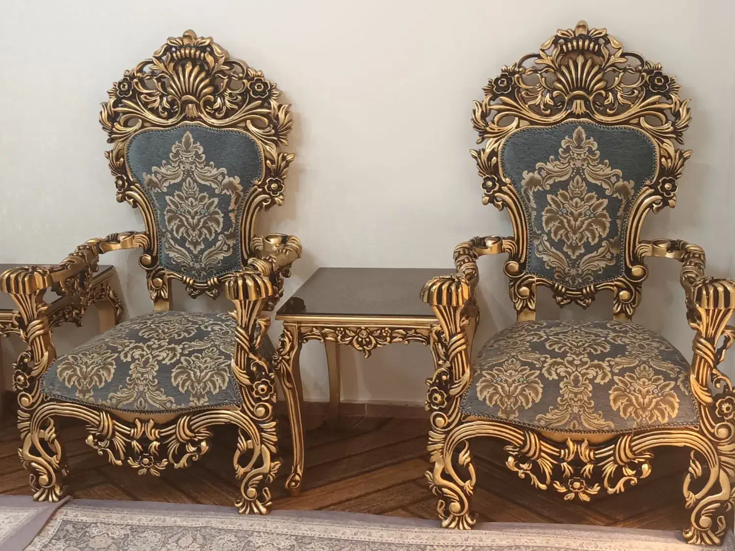 مبل سلطنتی زیبای بی نظیر رنگ خاص مخصوص افراد خاص|مبلمان خانگی و میز عسلی|تهران, خلیج فارس|دیوار