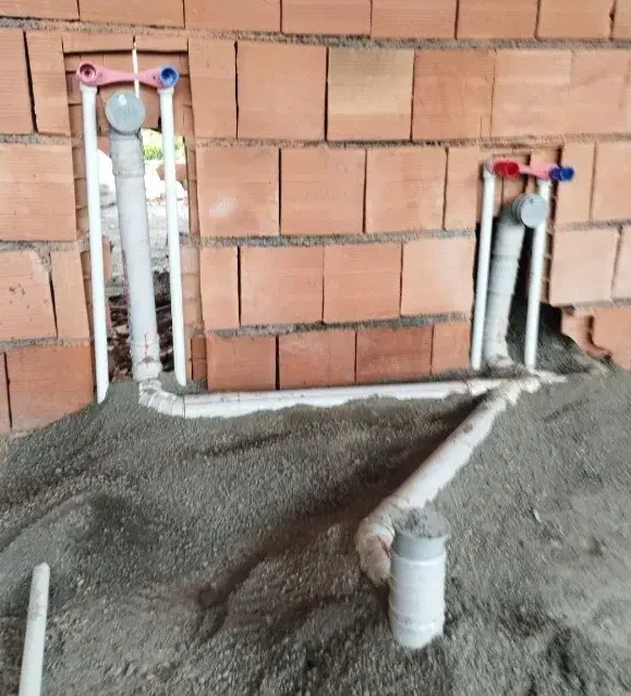 لوله کش آب لوله کشی فاضلاب نصب شیرآلات شوفاژ پمپ|خدمات پیشه و مهارت|همدان, |دیوار