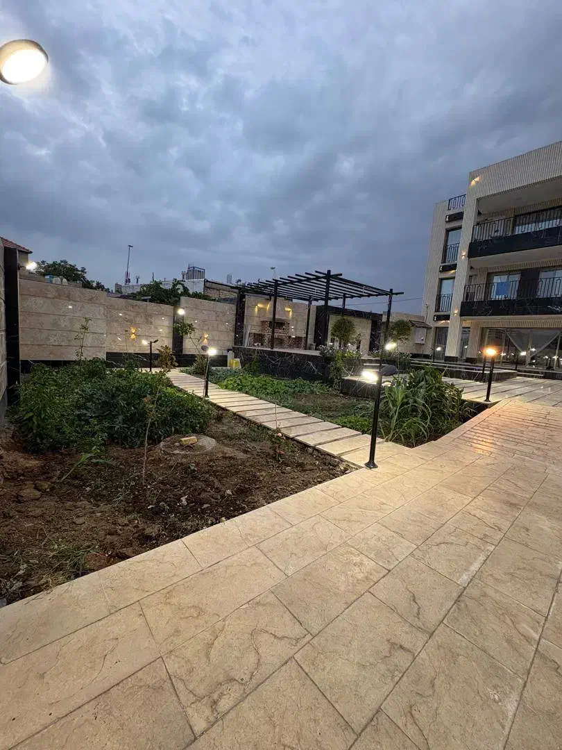 اجاره ویلا استخر دار باغبهادران|اجارهٔ کوتاهمدت ویلا و باغ|اصفهان, بوستان آینه خانه|دیوار