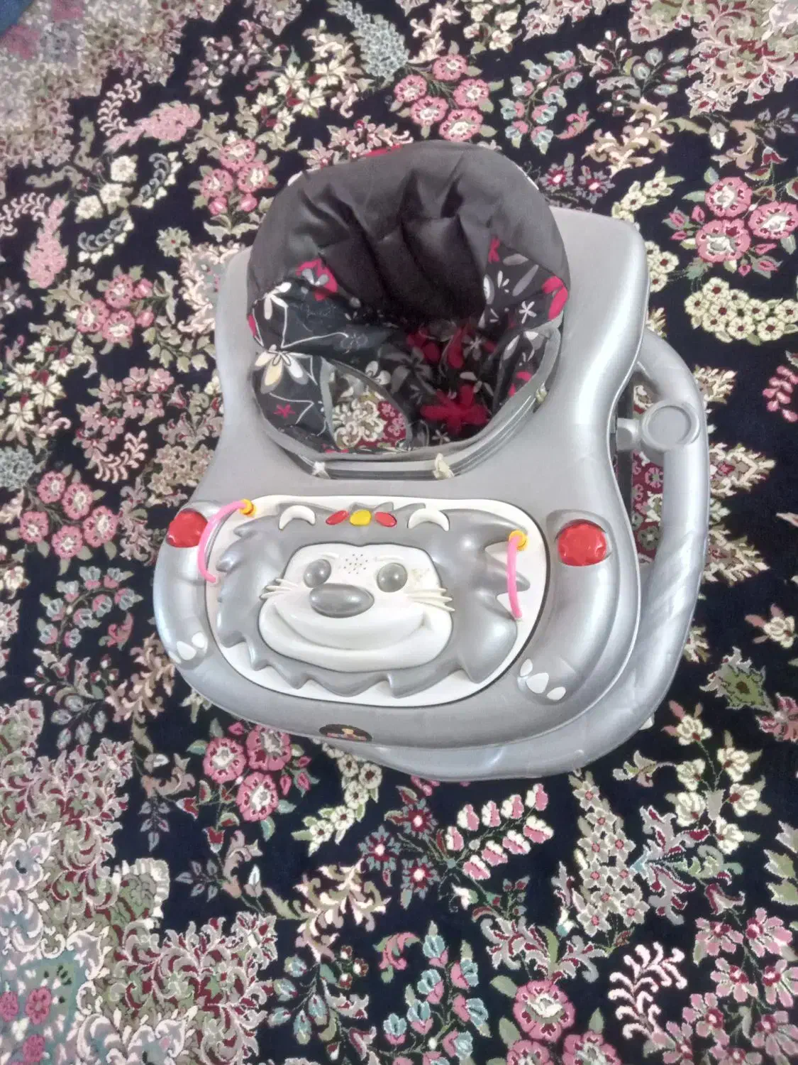 لوازم کودک|کالسکه و لوازم جانبی|چاف و چمخاله, |دیوار