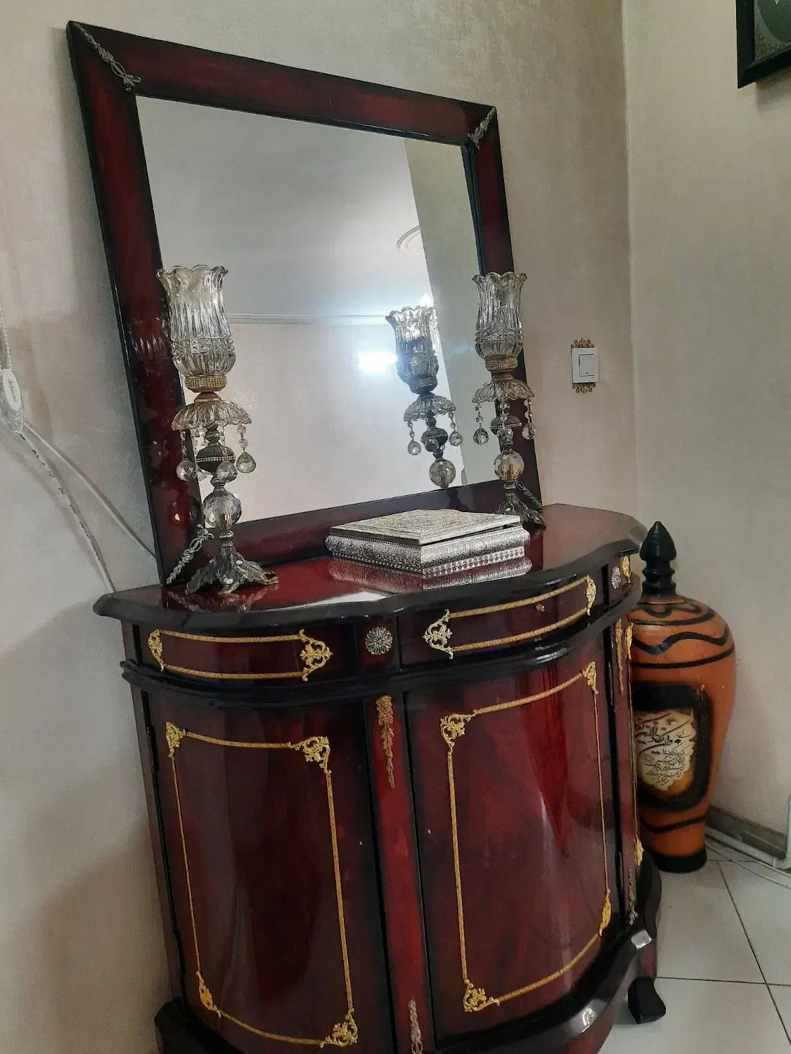 آینه کنسول|بوفه، ویترین، کنسول|ری, علایین|دیوار