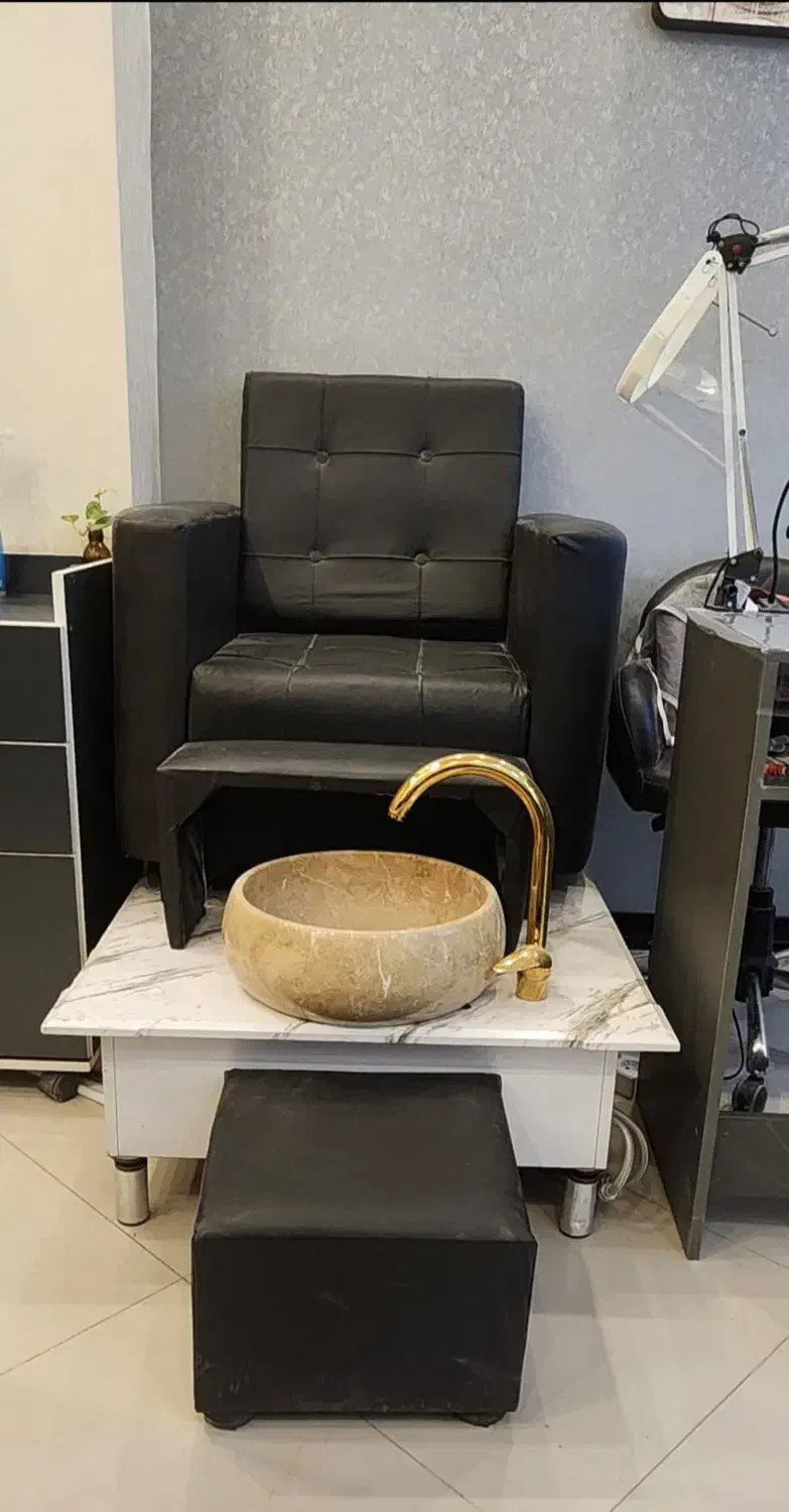 اجاره لاین ناخن* پدیکور* کراتین*کوتاهی|اجارهٔ دفتر کار، اتاق اداری، مطب|اصفهان, بهارستان (مخابرات)|دیوار