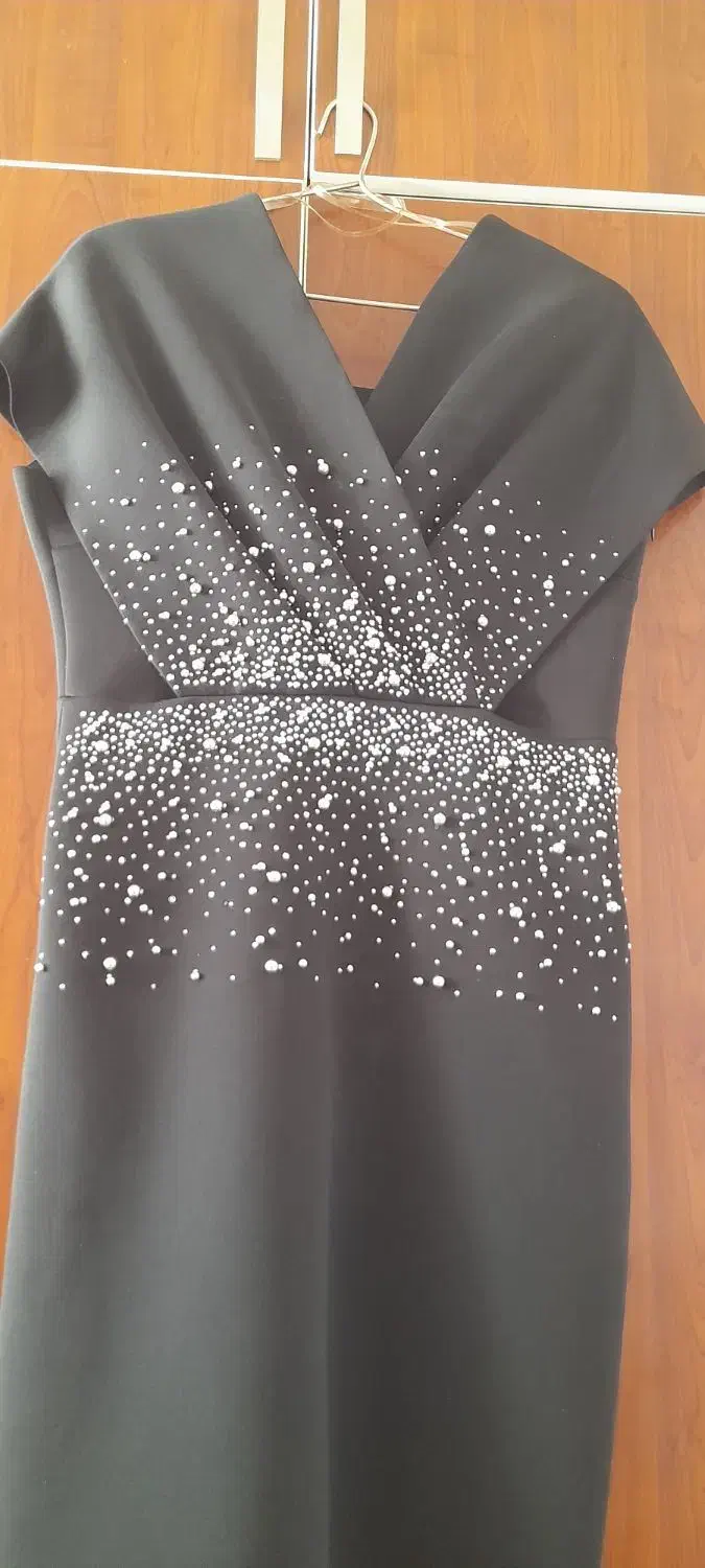 لباس مجلسی|لباس|شاهین دژ, |دیوار