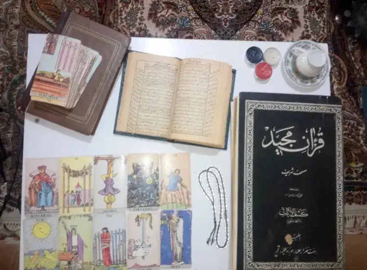 کتاب سرکتاب و فال|کتاب و مجله مذهبی|مشهد, بهشت|دیوار