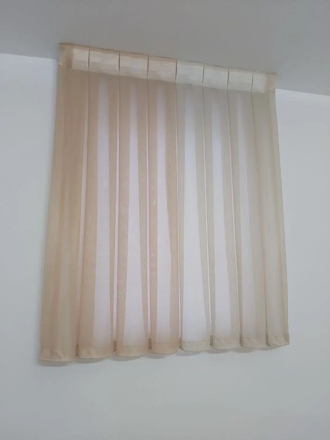 پرده و زیر پرده ای|پرده، رانر، رومیزی|قم, انسجام|دیوار