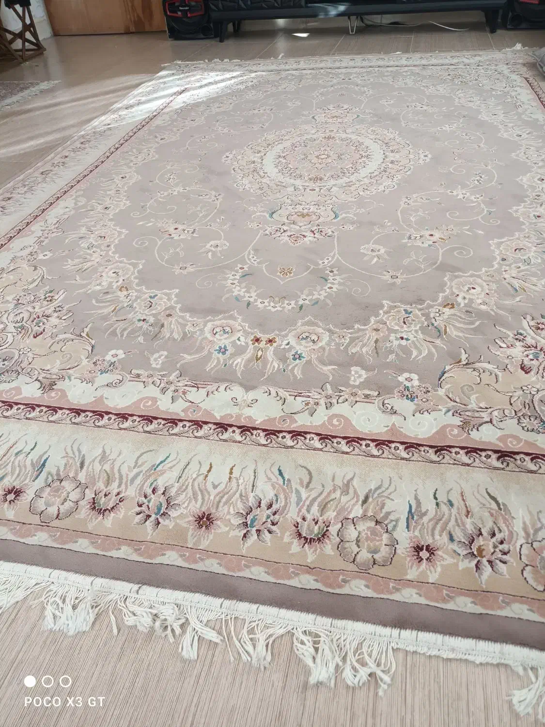 دو تخته فرش ۹ متری تمیز|فرش|شاهینشهر, فدک|دیوار