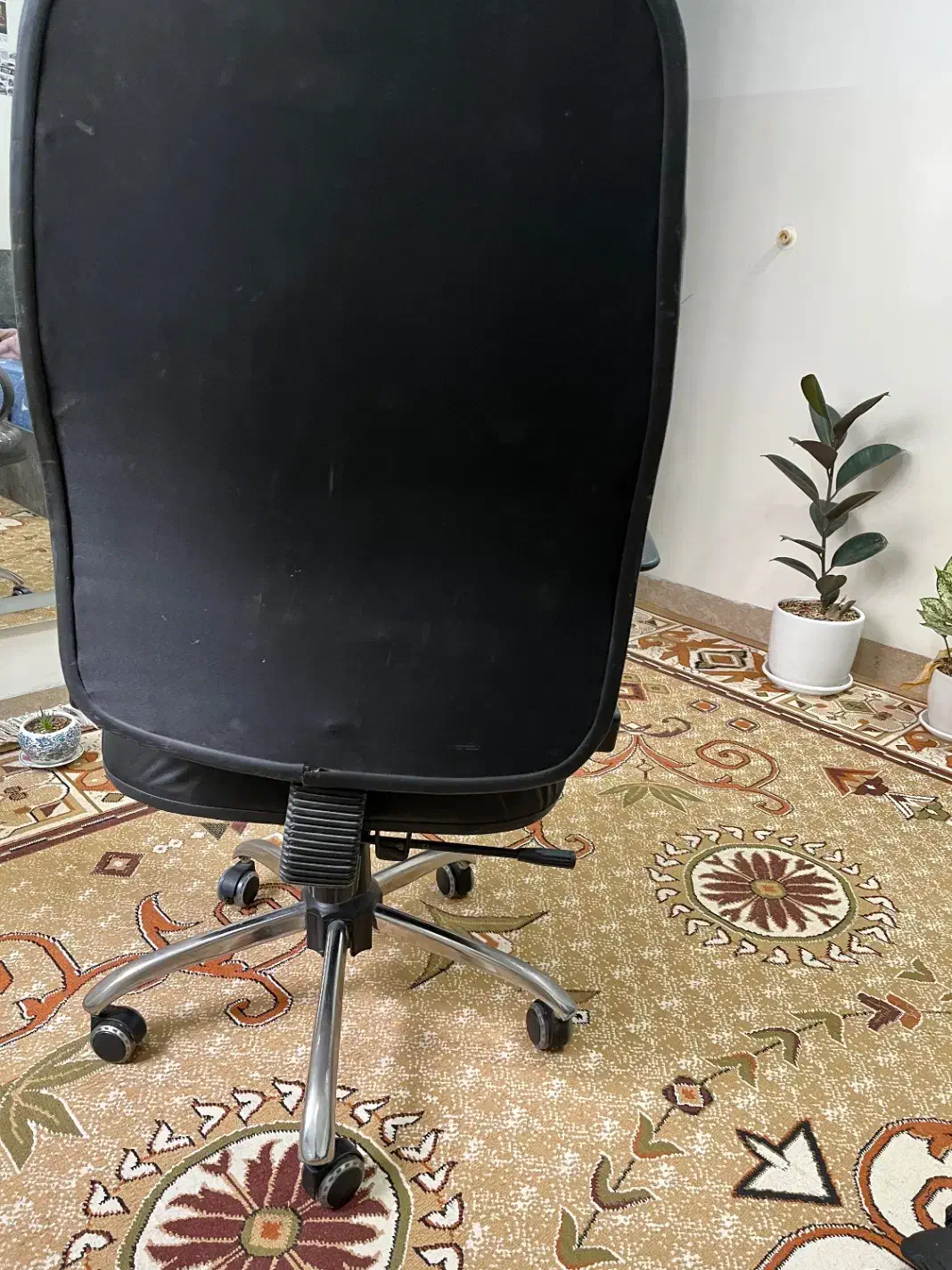 صندلی چرخدار سالم|صندلی و نیمکت|خورموج, |دیوار