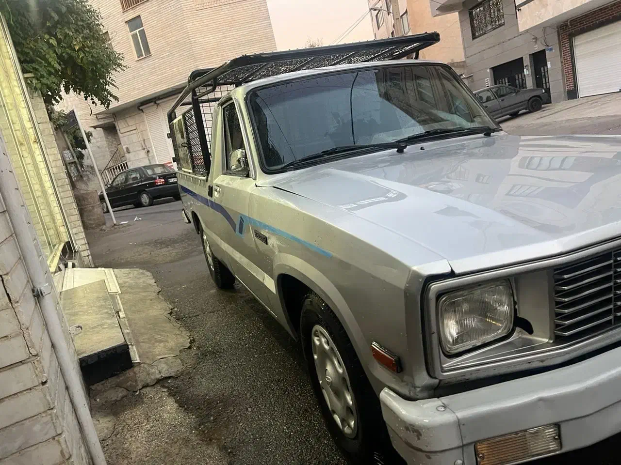 وانت مزدا تمیز و کم کارکرد مدل ۸۸|خودرو سواری و وانت|کرج, اصفهانی‌ها|دیوار