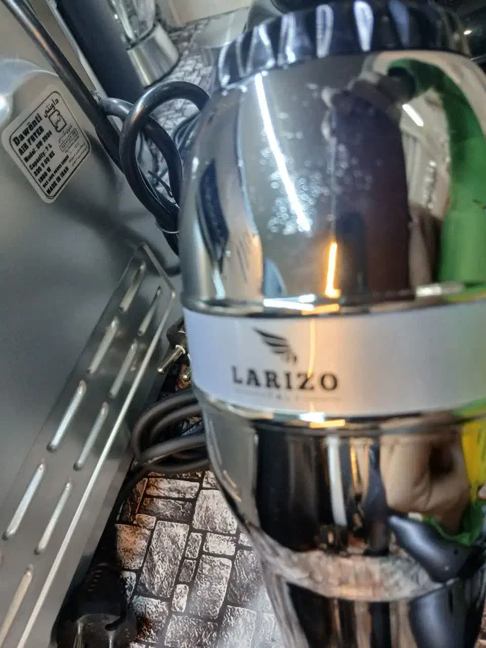 سشوار AECو LARIZO|سایر لوازم برقی|قم, ولیعصر|دیوار