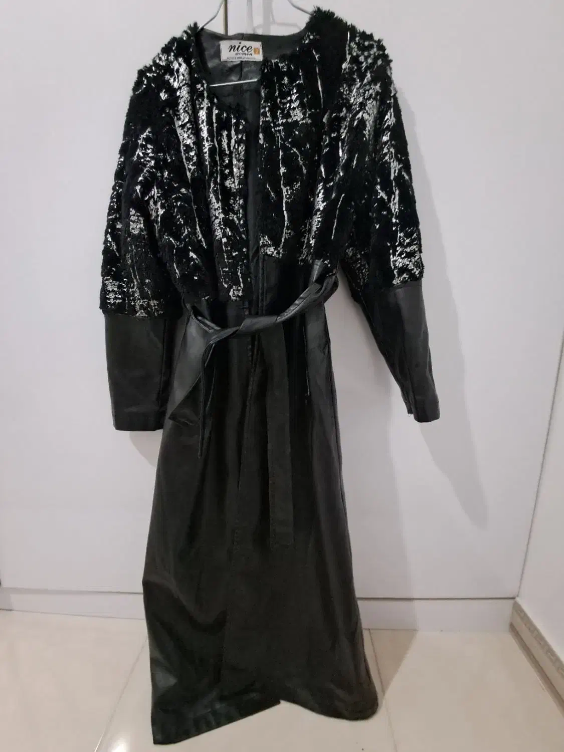 چرم|لباس|ماهدشت, |دیوار