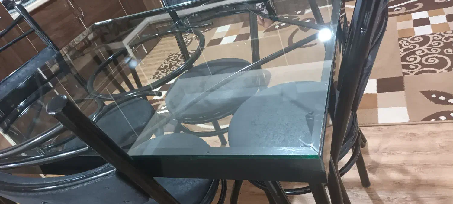 میزغذاخوری ۴نفره|میز و صندلی غذاخوری|خوی, |دیوار