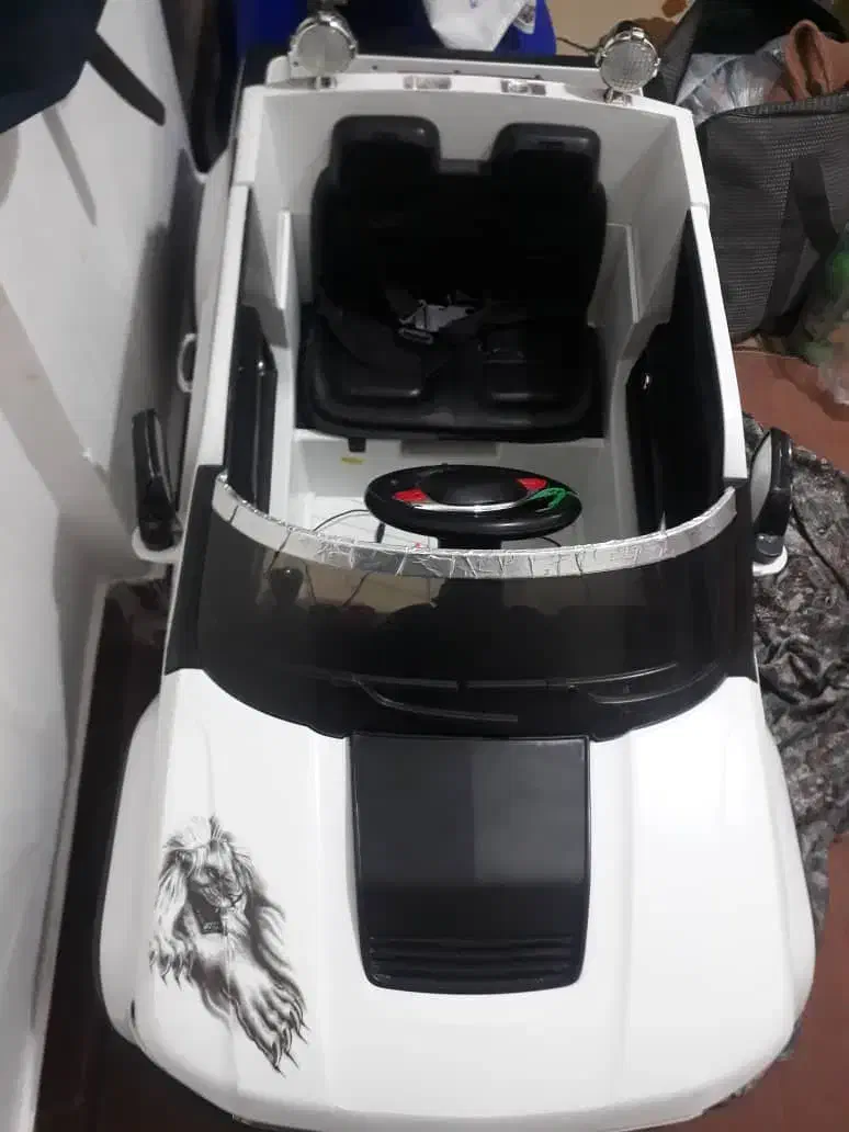 ماشین شارژی سه سرعته و پنچ موتوره|اسباب‌‌بازی|خرم‌آباد, |دیوار