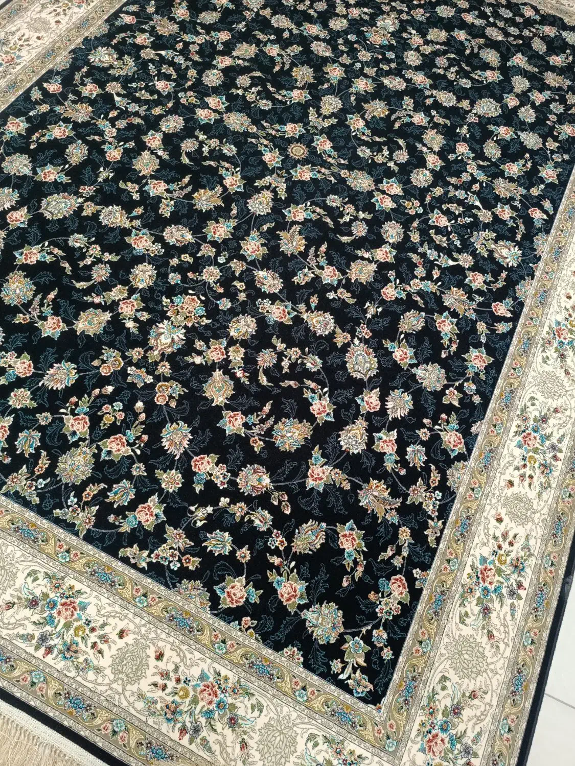 ۴ تخته ۹ متری ۱۲۰۰ شانه سورمه آکبند|فرش|کرمانشاه, |دیوار