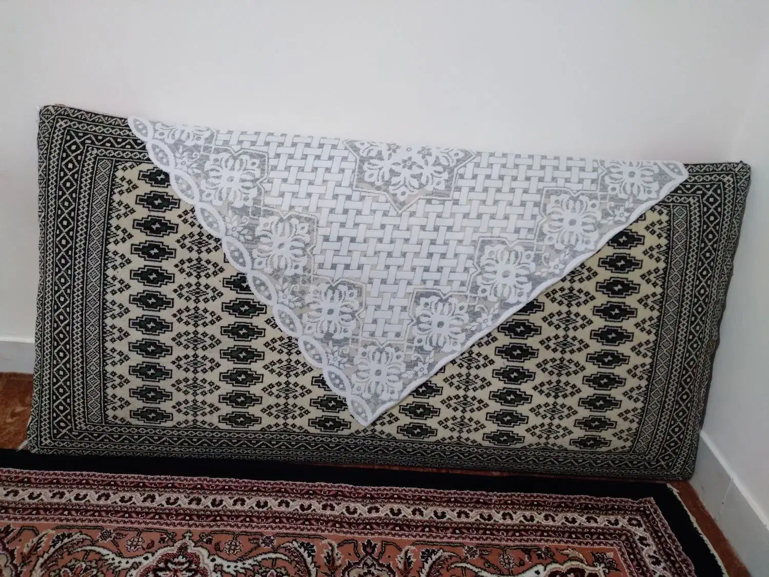 یک جفت پشتی|پشتی|اردبیل, |دیوار