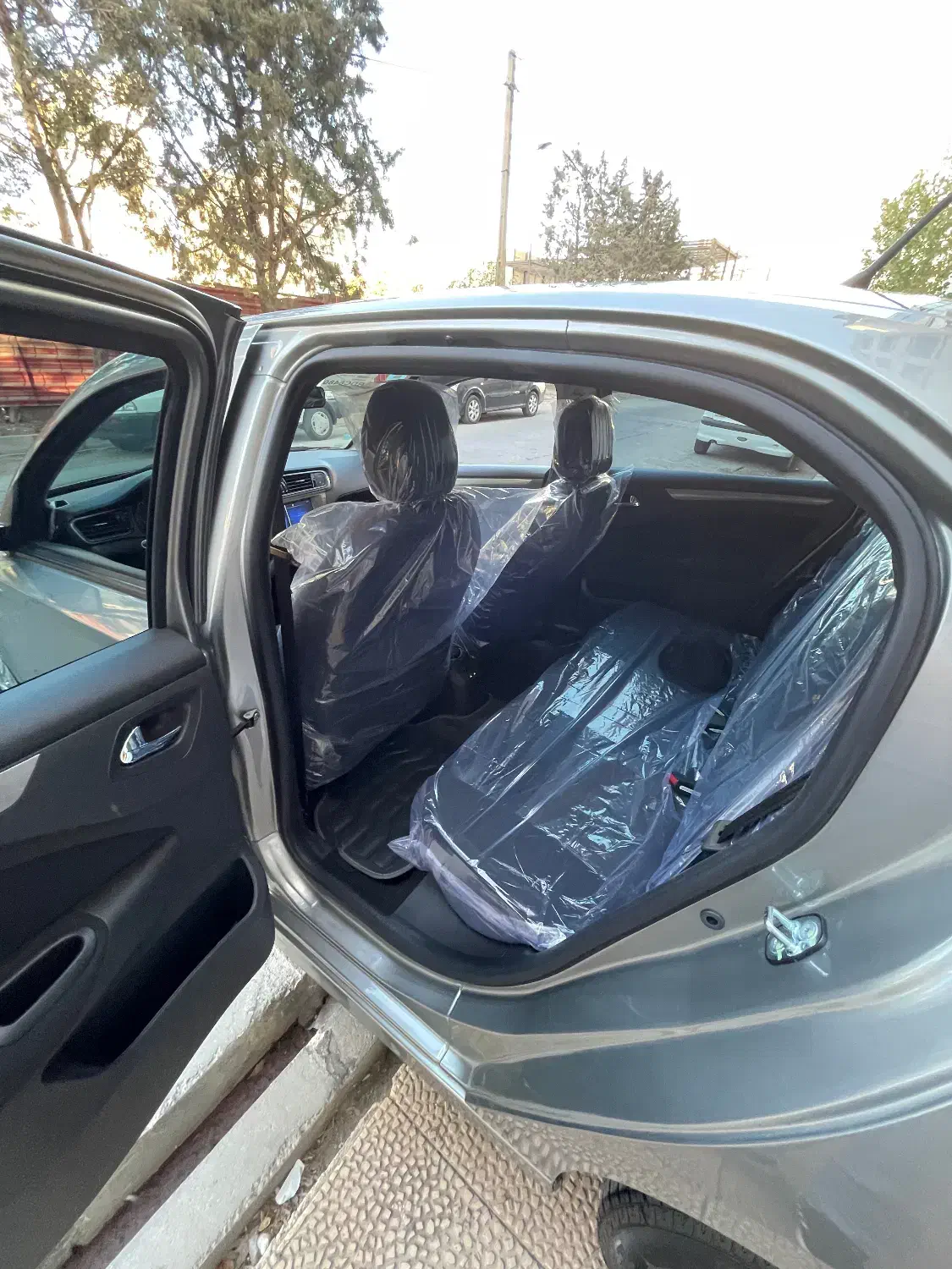 تارا ۱۴۰۳ تیتانیوم|خودرو سواری و وانت|کرج, فاز ۱ مهرشهر|دیوار