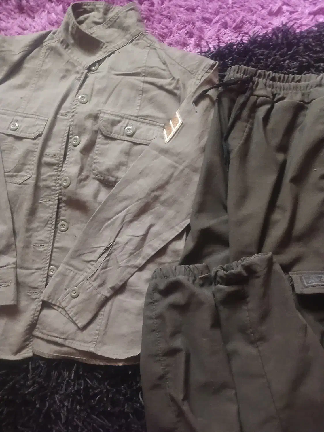 لباس پسرانه|لباس|رشت, توشیبا|دیوار