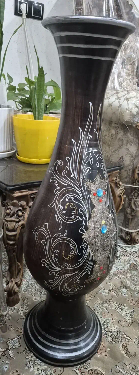 گلدان سفالی بلند|گل مصنوعی|خرمشهر, |دیوار