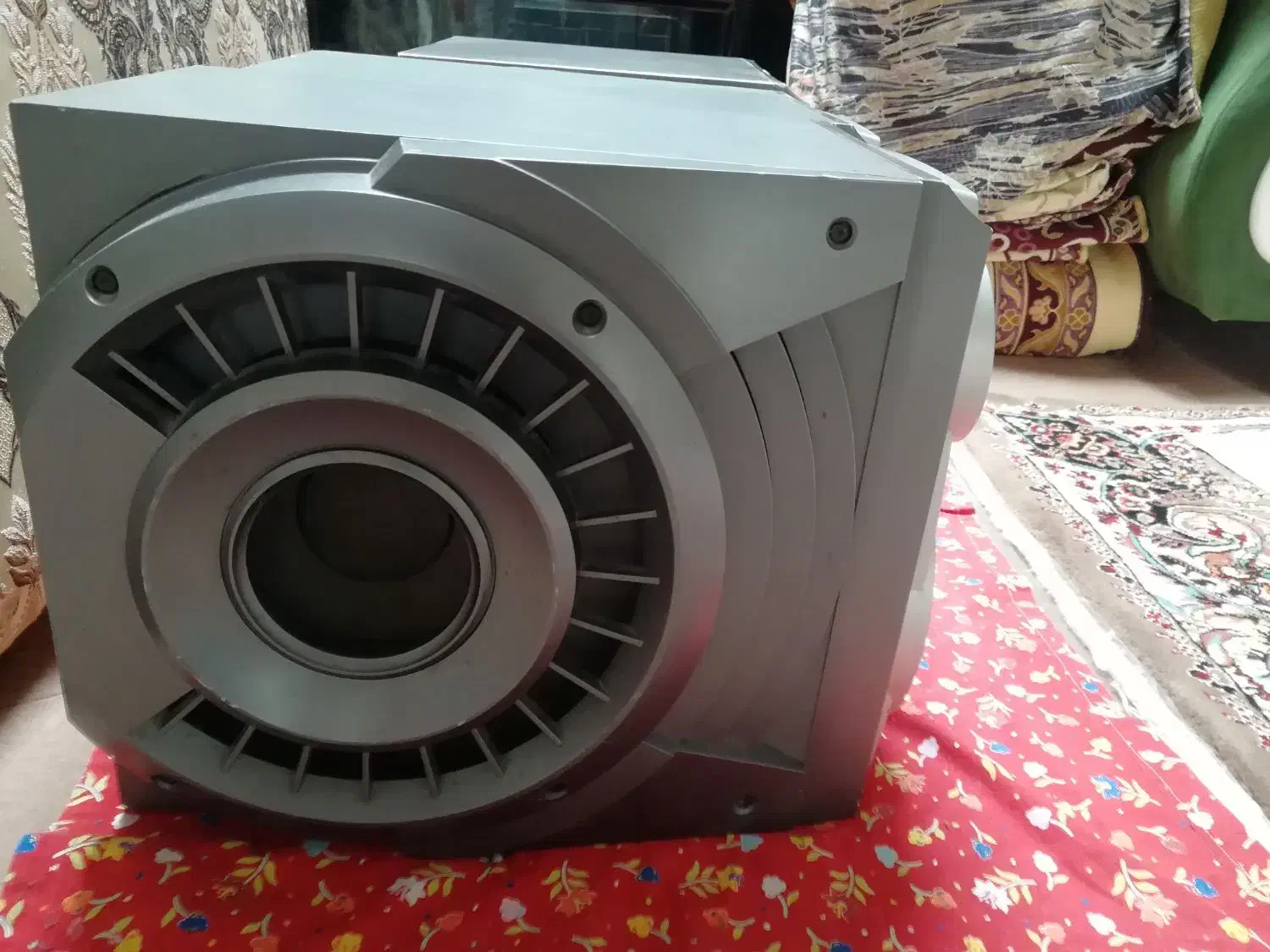 تلوزیون و زبت|تلویزیون و پروژکتور|خوی, |دیوار