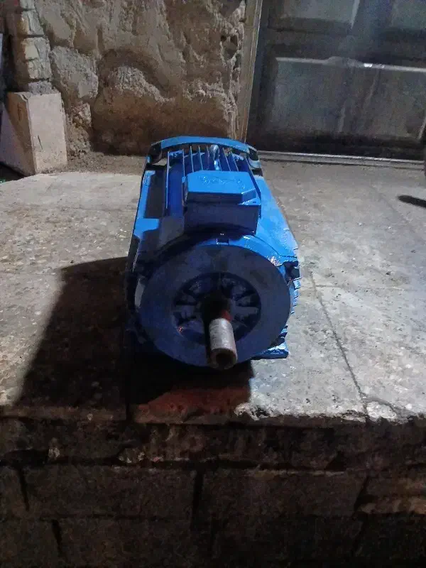 دینام الکتروموتور 15 اسب موتورژن 1400 دور|ماشینآلات صنعتی|اهواز, کوی مهدیس|دیوار