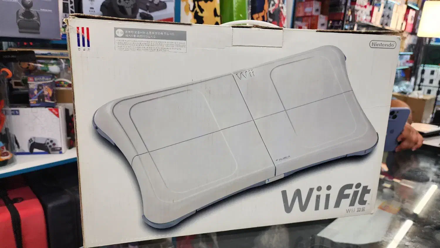 Nintendo Wii +Fit  Nintendo Wii|کنسول، بازی ویدئویی و آنلاین|تهران, امام خمینی|دیوار