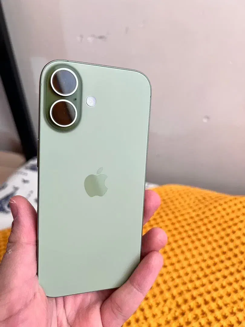 iPhone 17 سبز|موبایل|تهران, صادقیه|دیوار