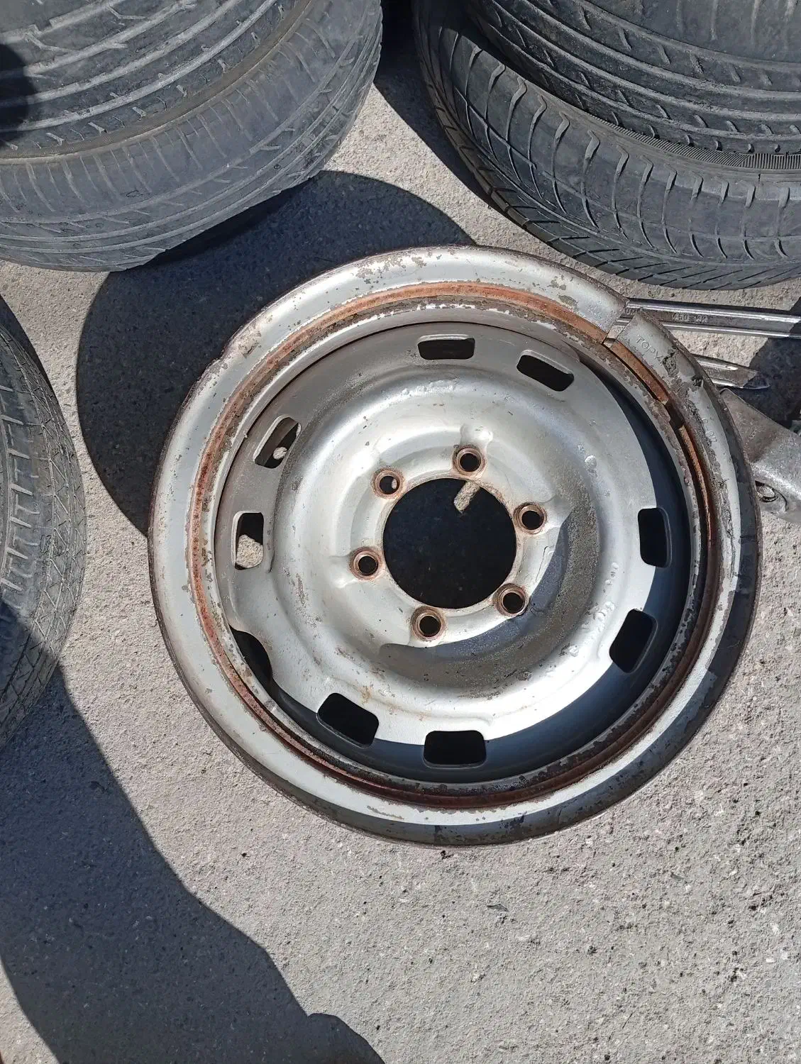 رینگ سالم و فابریک پاترول|قطعات یدکی و لوازم جانبی|تکاب, |دیوار