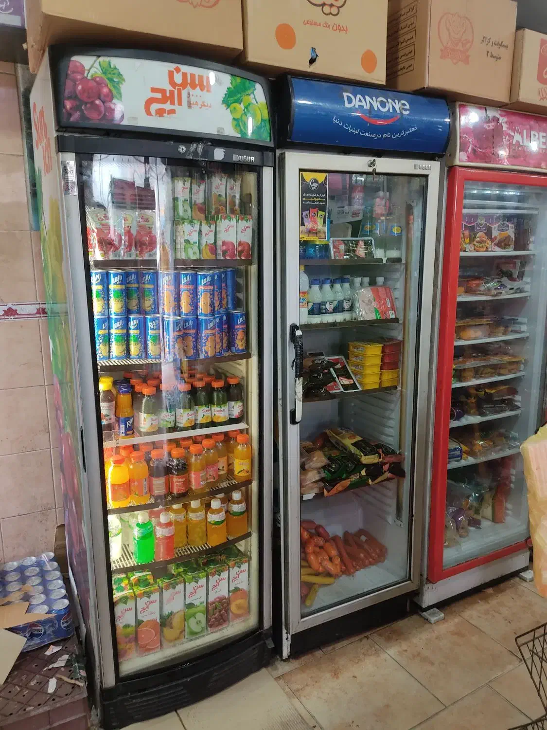 یخچال صنعتی مغازه ایستاده وخوابیده .|فروشگاه و مغازه|رشت, جانبازان|دیوار